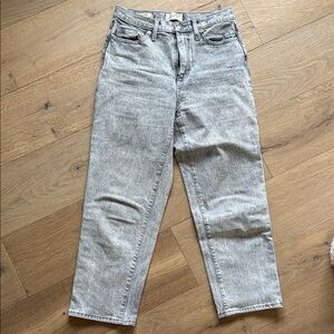 Universal Thread Light Gray women’s Vintage Straight Jeans